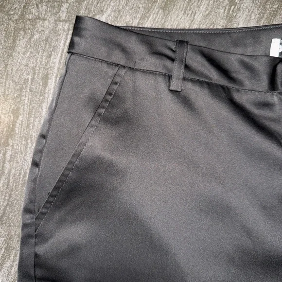 DKNY Woman’s Black Cargo Pants - Picture 10 of 15